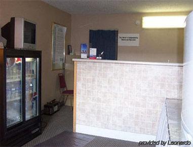 Knights Inn Overland Park Mission 내부 사진